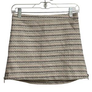 NWT Topshop Striped Mini Skirt Size 4 White Grey Red Black Textured Side Zippers